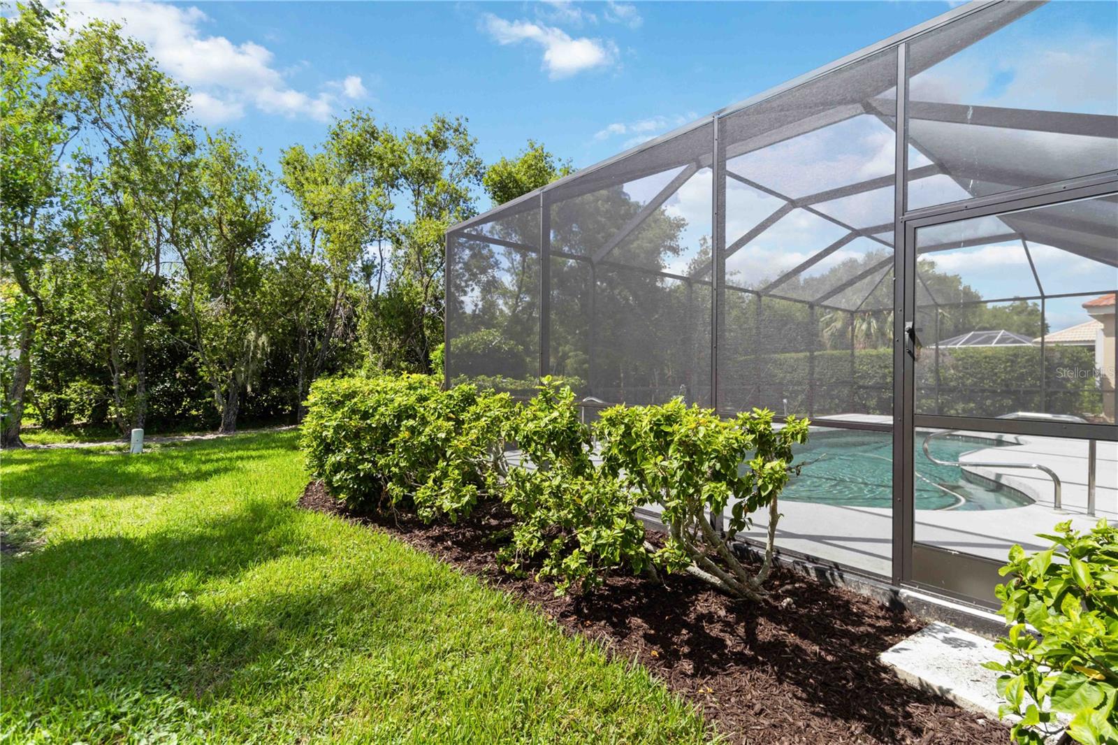 HAMPTONS - Residential
