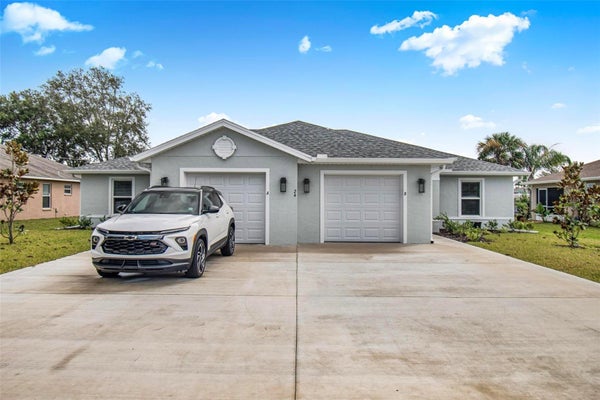 24 LINDSAY DR UNIT B, PALM COAST, FL 32137 - Image bdcc563b0db077a4b673462ecaf75342/254414154