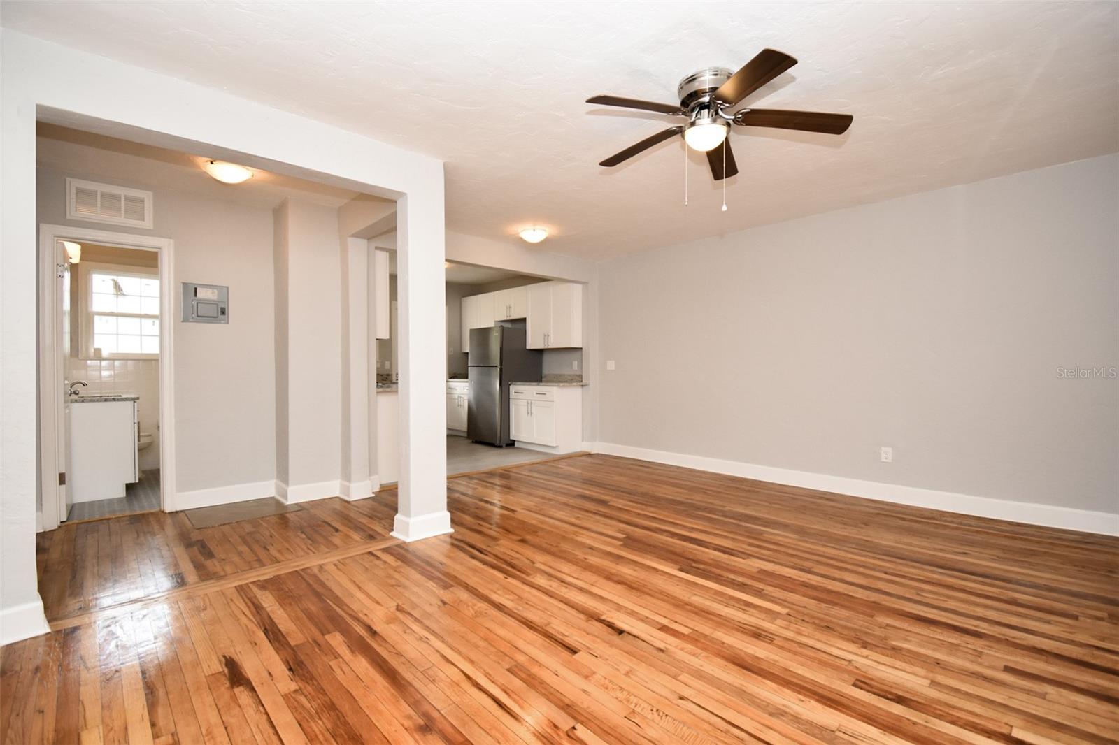 DOIG & ROBERTSONS ADD - Residential Lease