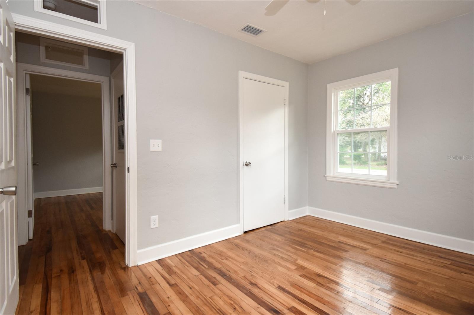 DOIG & ROBERTSONS ADD - Residential Lease