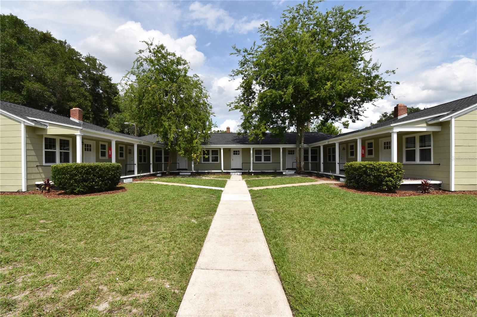 DOIG & ROBERTSONS ADD - Residential Lease