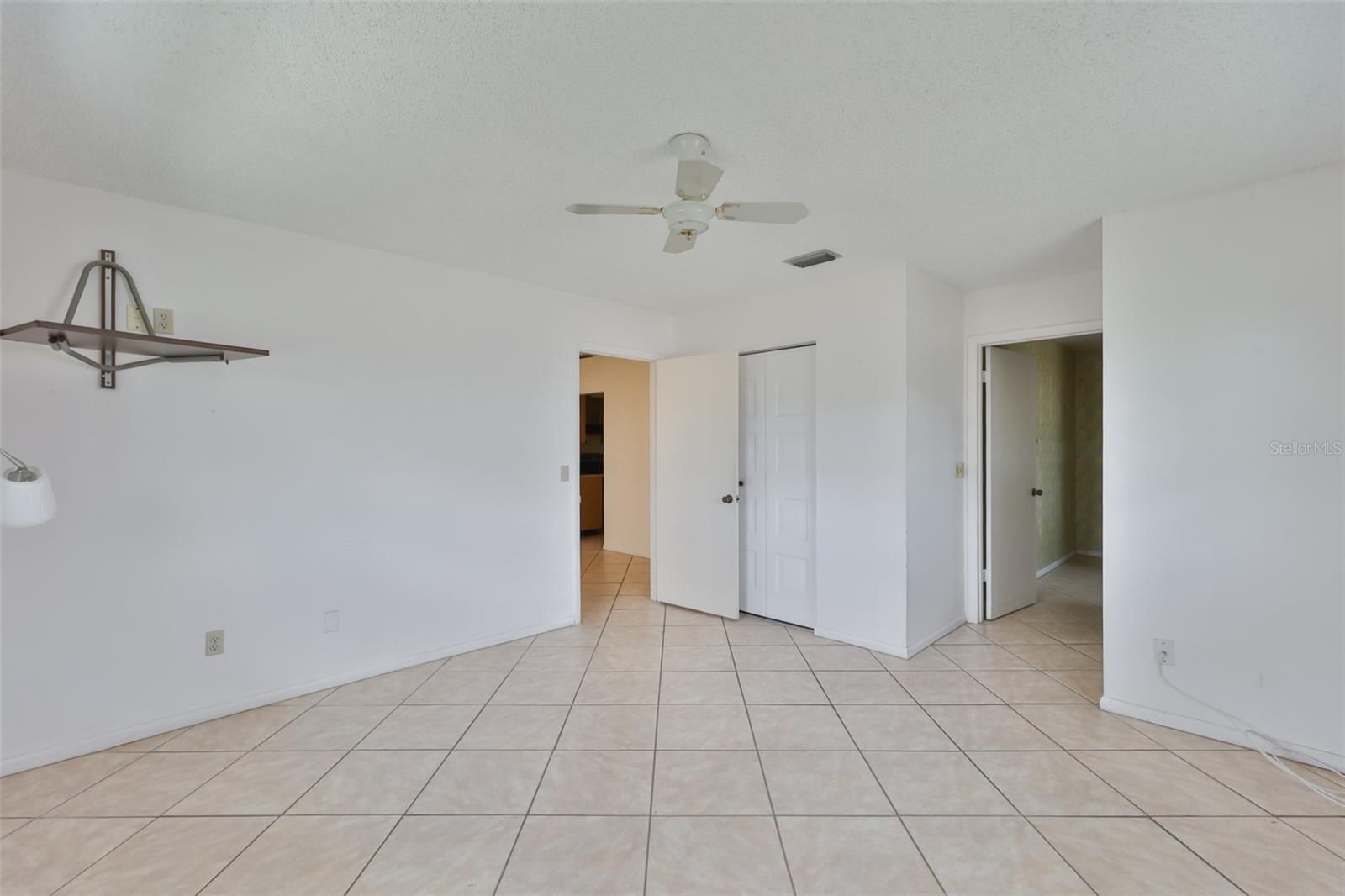 DEL WEBBS SUN CITY FLORIDA UN - Residential