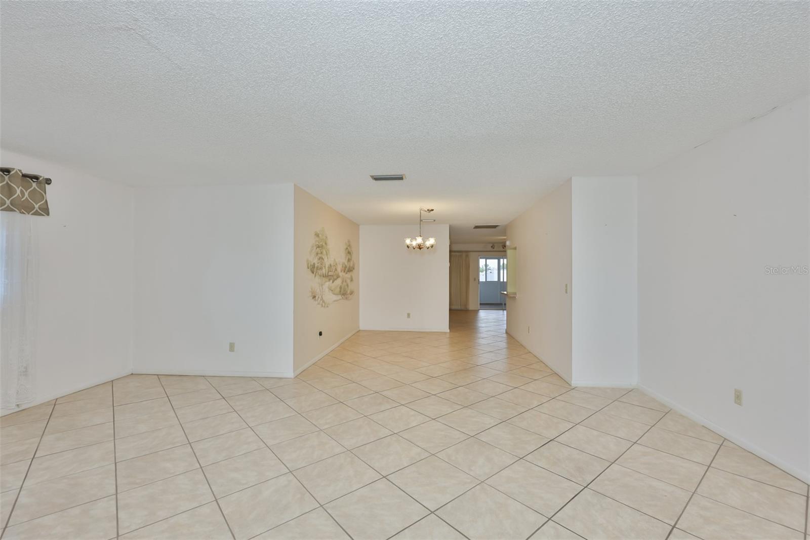 DEL WEBBS SUN CITY FLORIDA UN - Residential