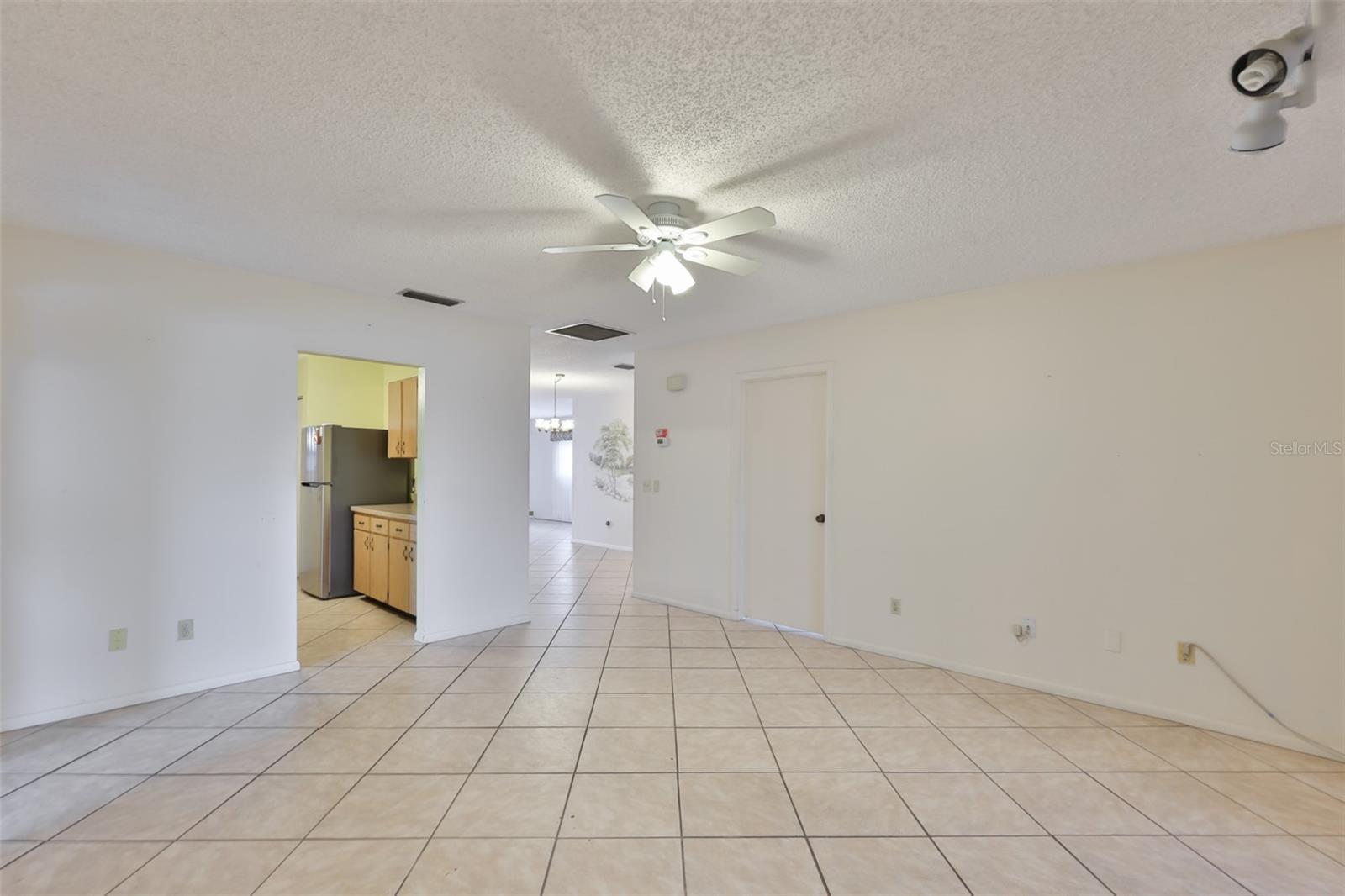 DEL WEBBS SUN CITY FLORIDA UN - Residential