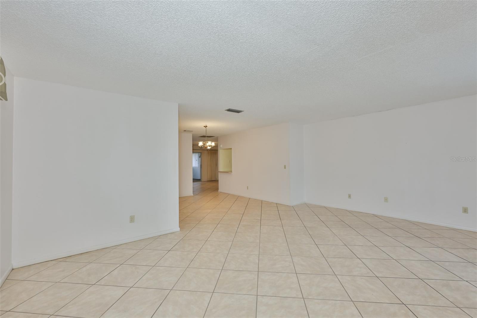 DEL WEBBS SUN CITY FLORIDA UN - Residential