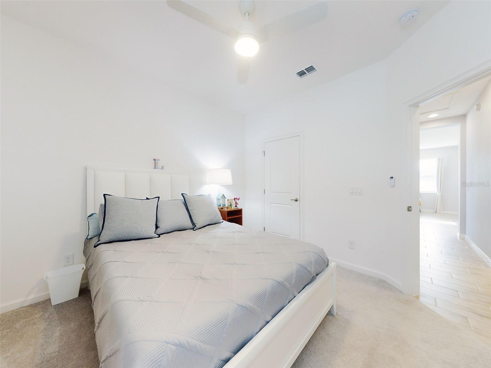COMPASS LNDG - Residential