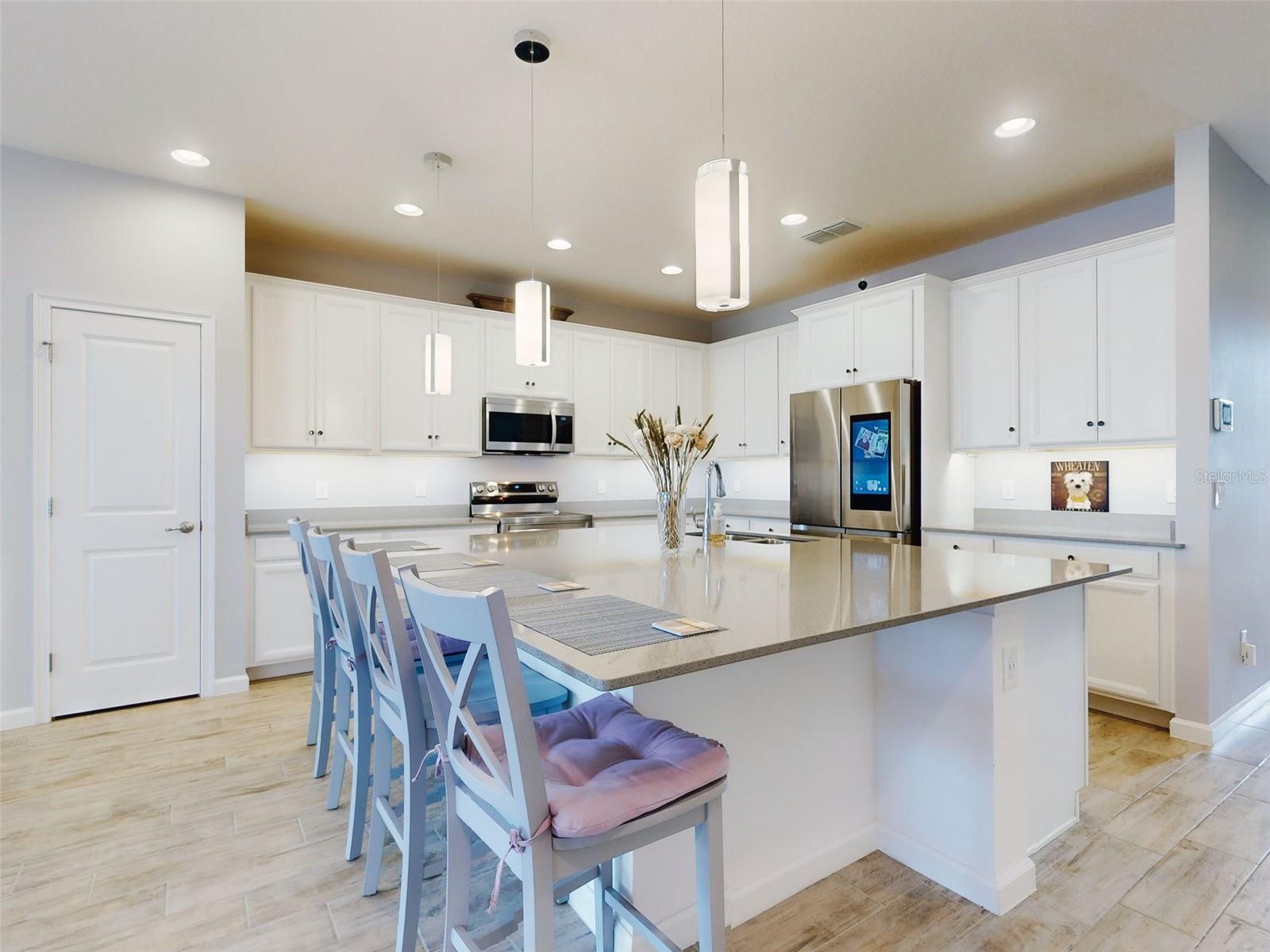 COMPASS LNDG - Residential
