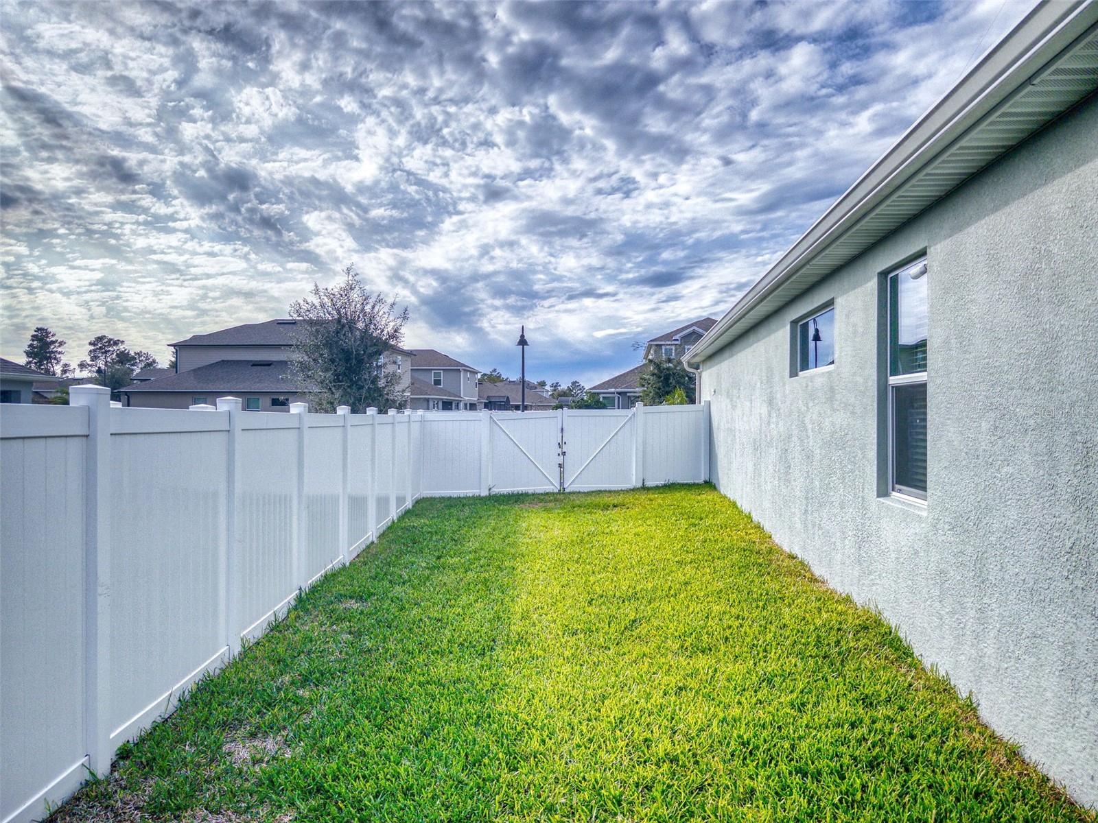 COMPASS LNDG - Residential