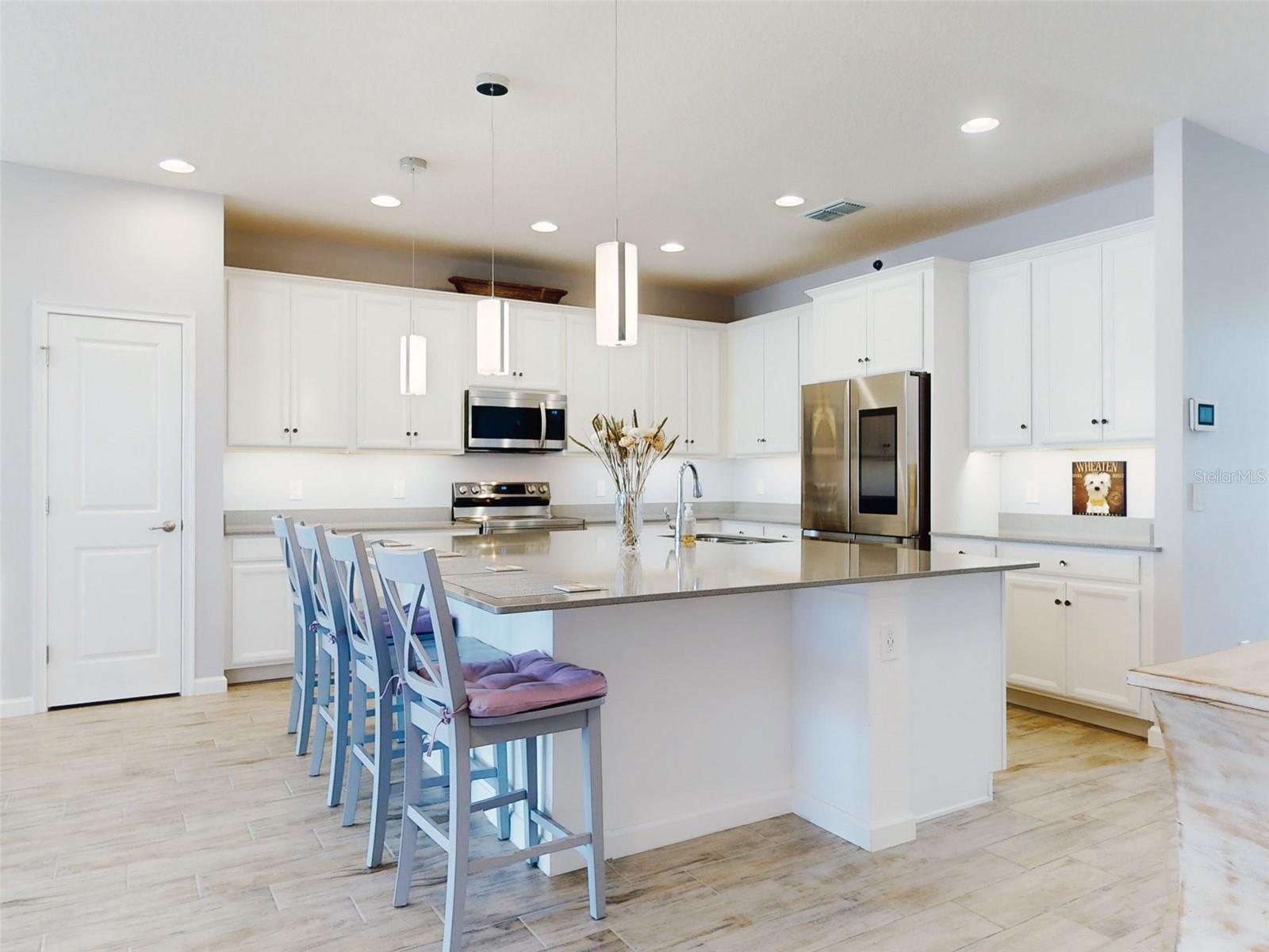 COMPASS LNDG - Residential