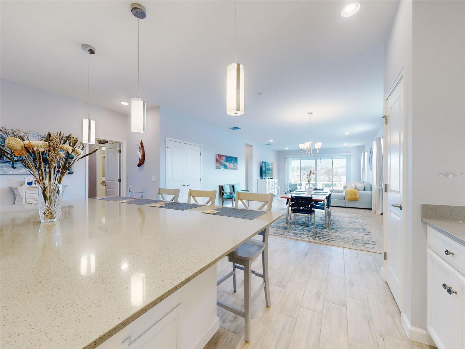 COMPASS LNDG - Residential
