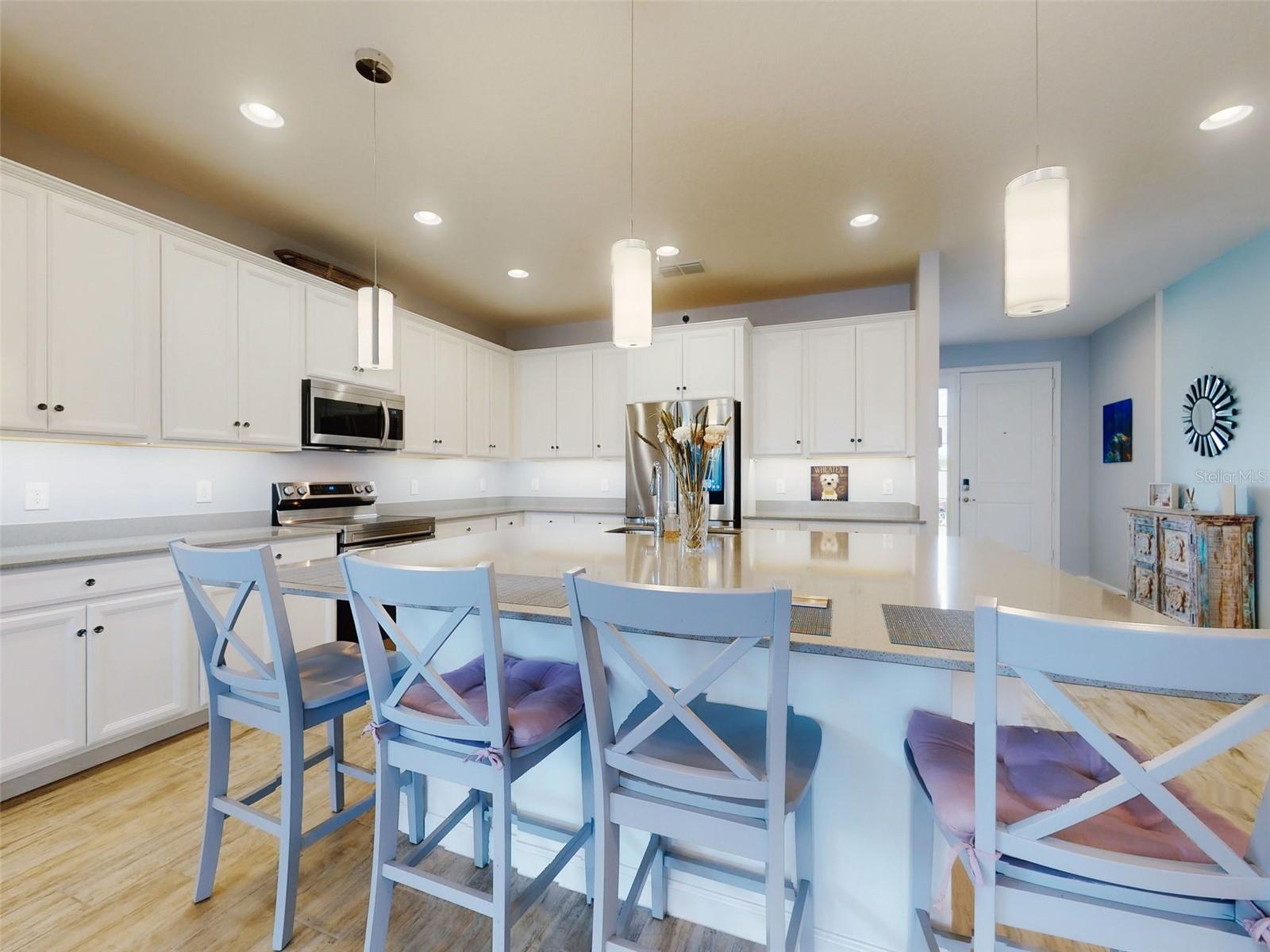 COMPASS LNDG - Residential