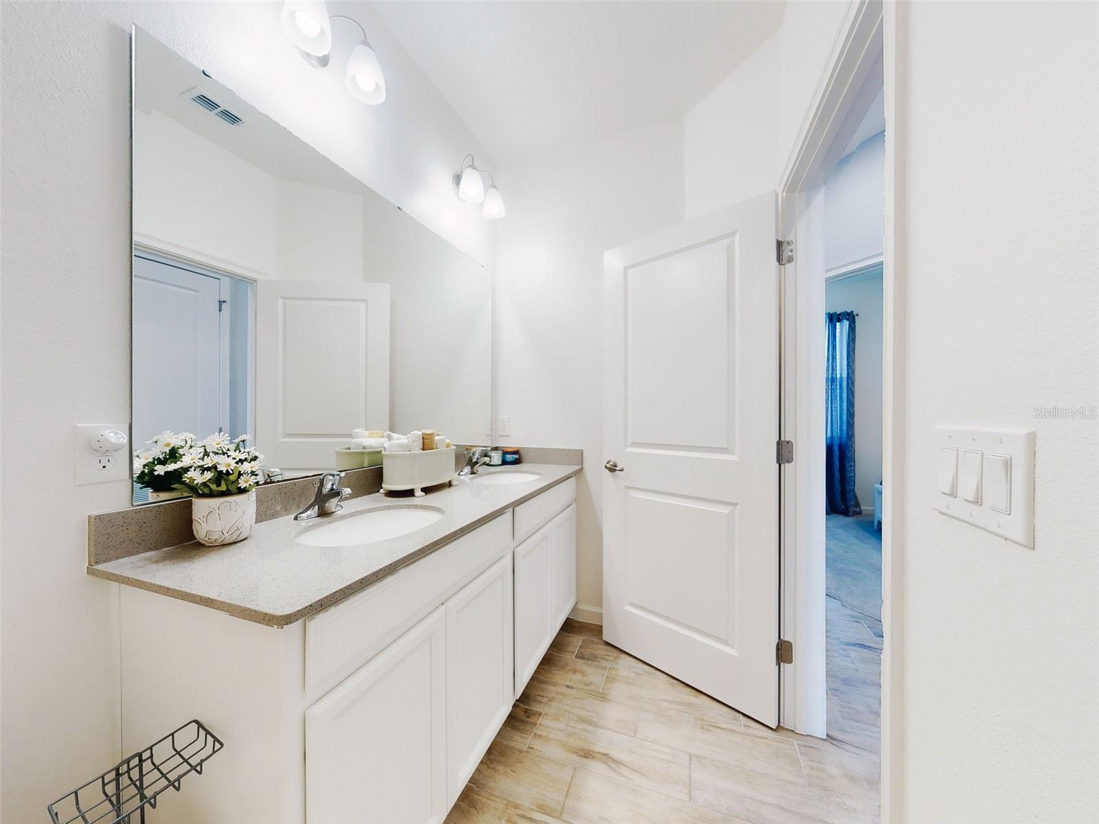 COMPASS LNDG - Residential