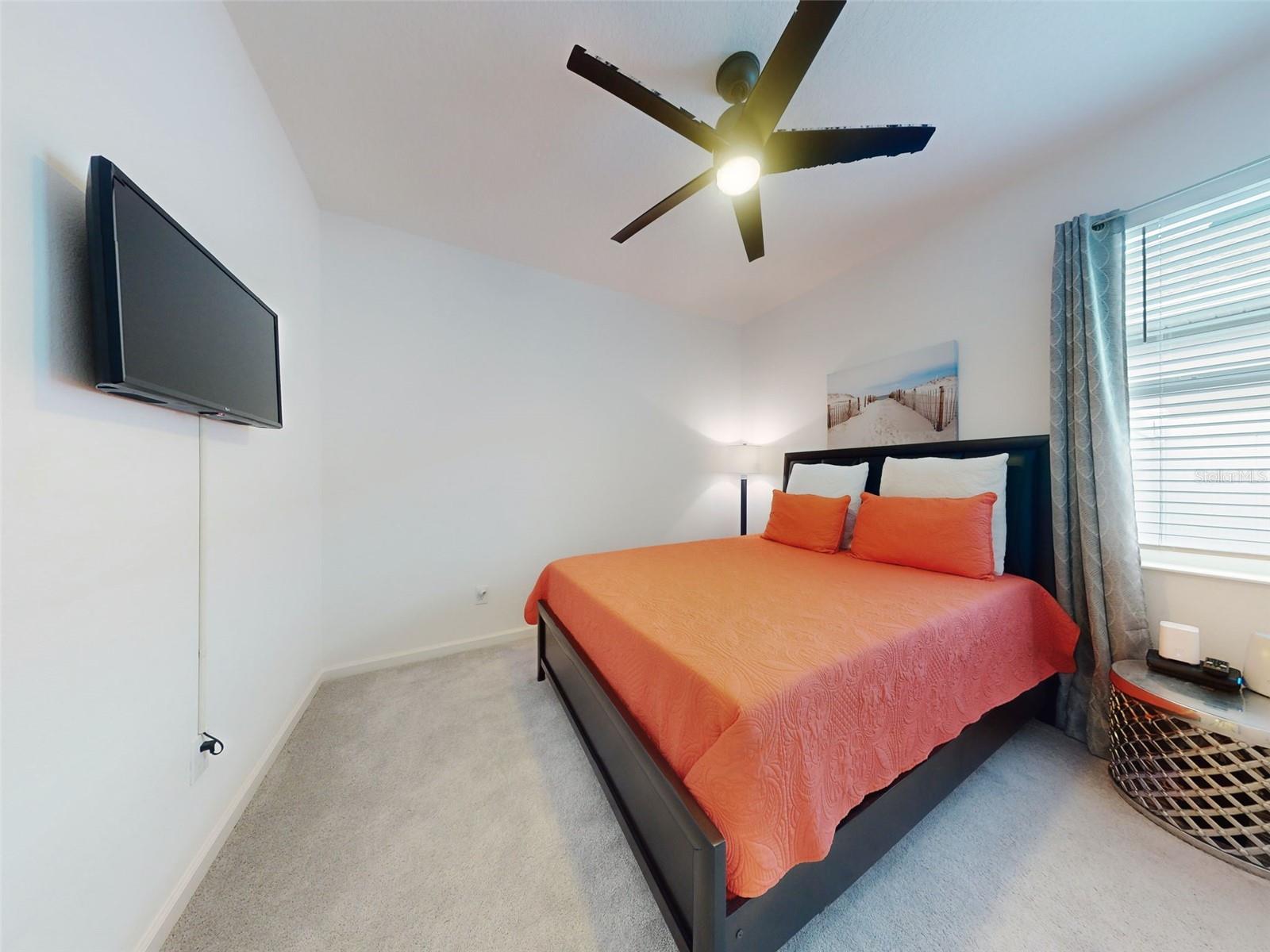 COMPASS LNDG - Residential