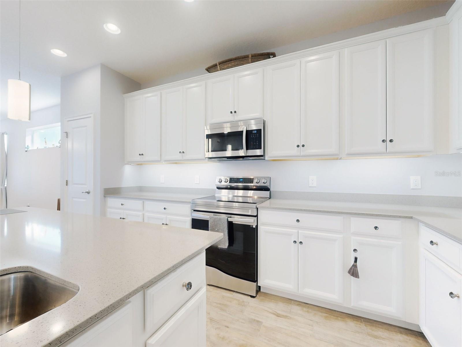 COMPASS LNDG - Residential