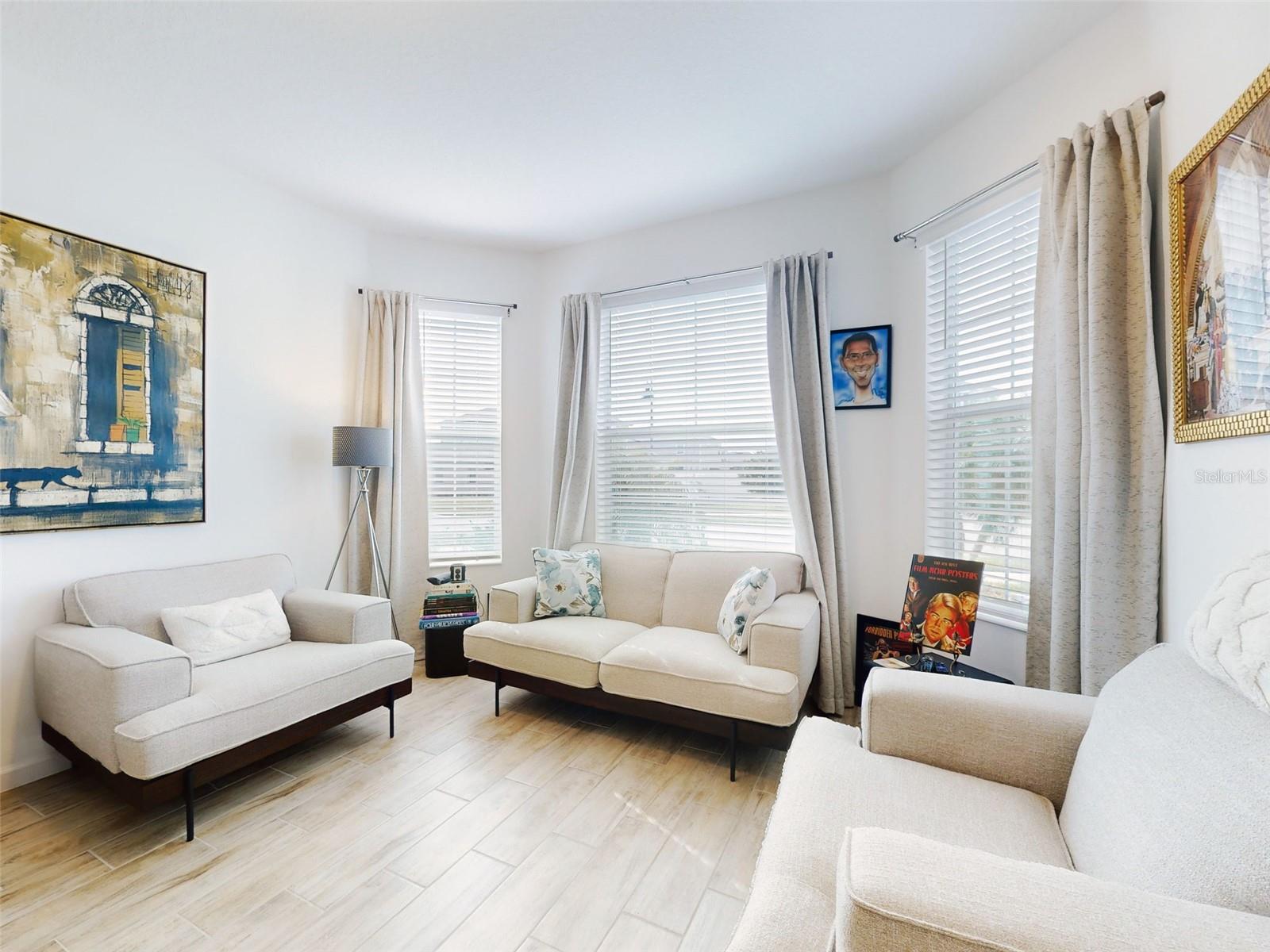 COMPASS LNDG - Residential