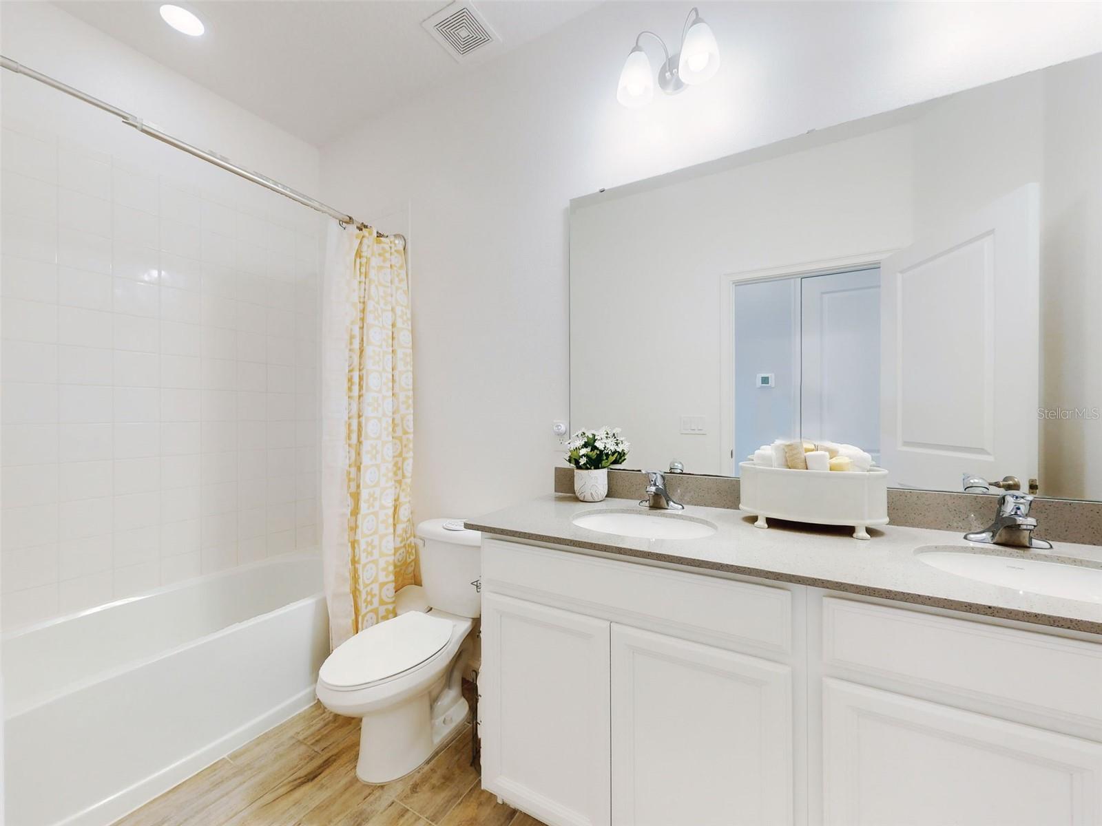 COMPASS LNDG - Residential