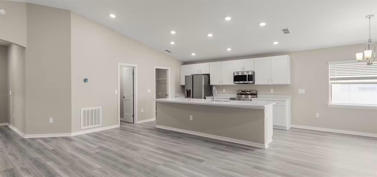 1916 NOBLE DRIVE