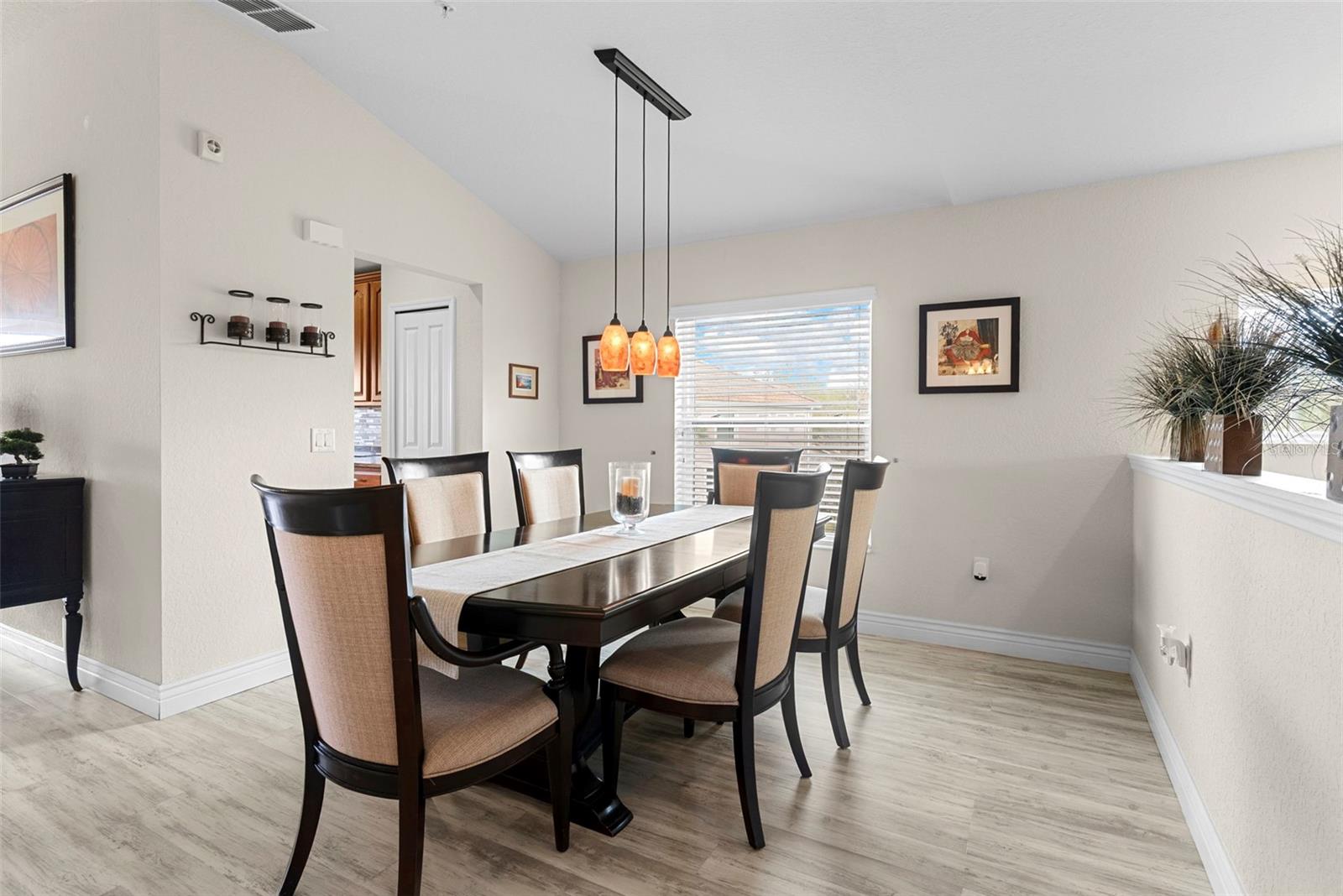 PROMENADE BELLA TRAE PH 15 - Residential