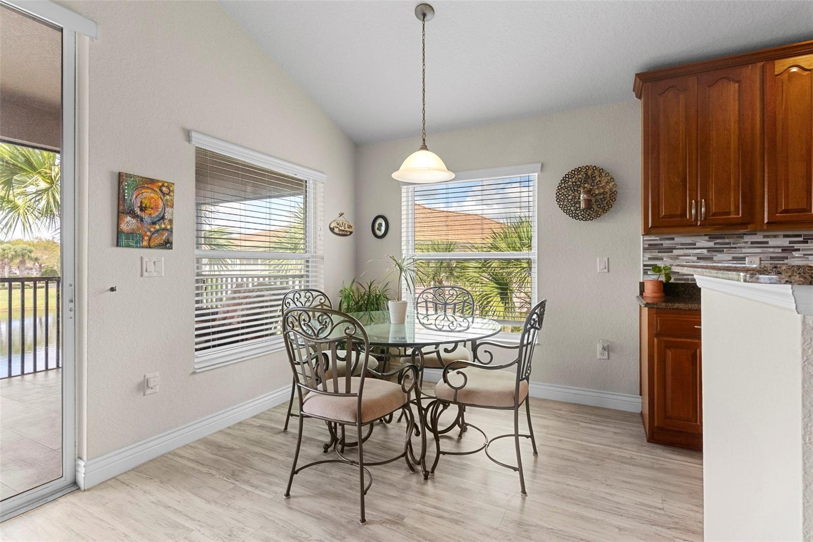 PROMENADE BELLA TRAE PH 15 - Residential