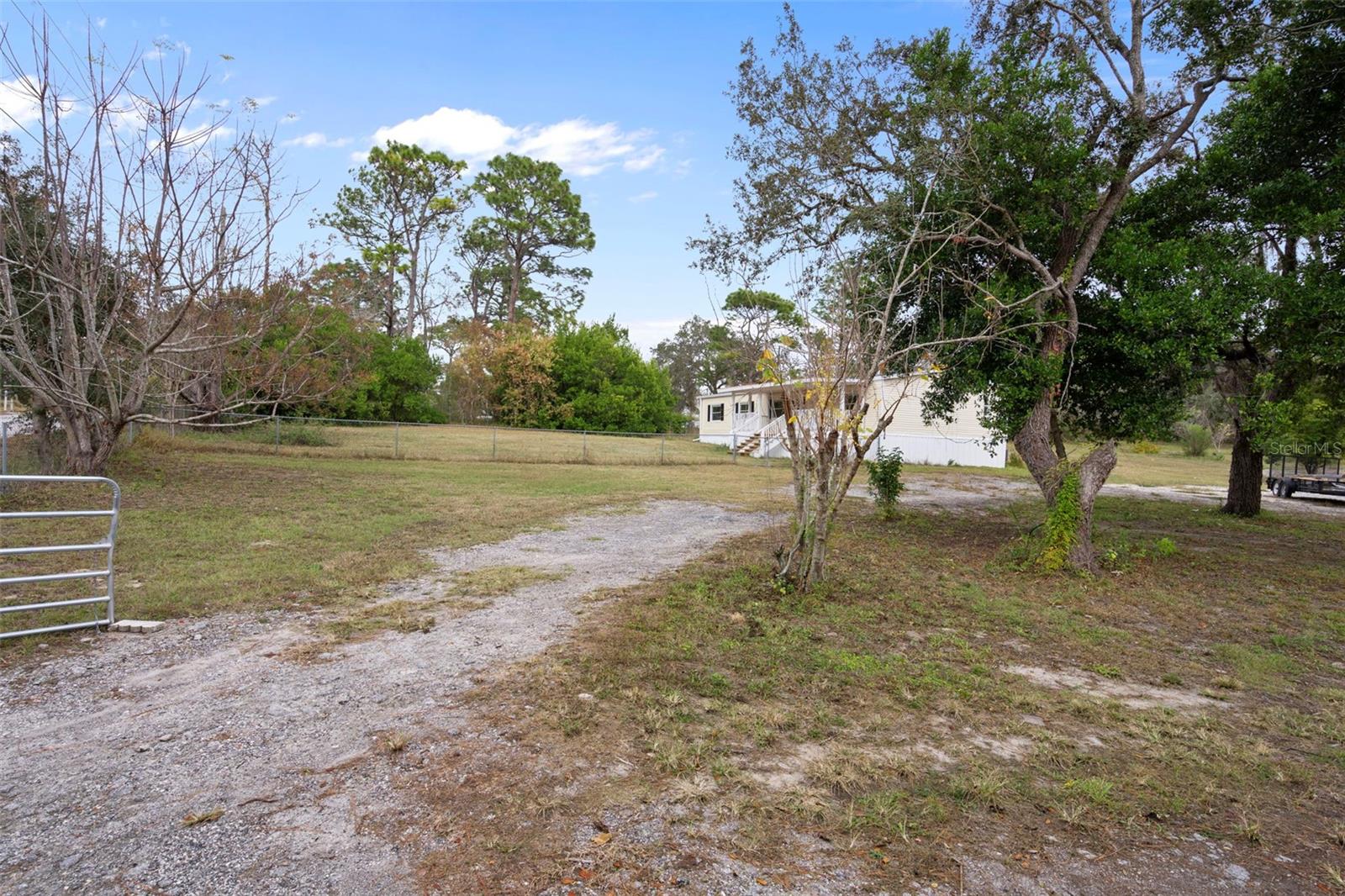 LEISURE HILLS SUB - Residential