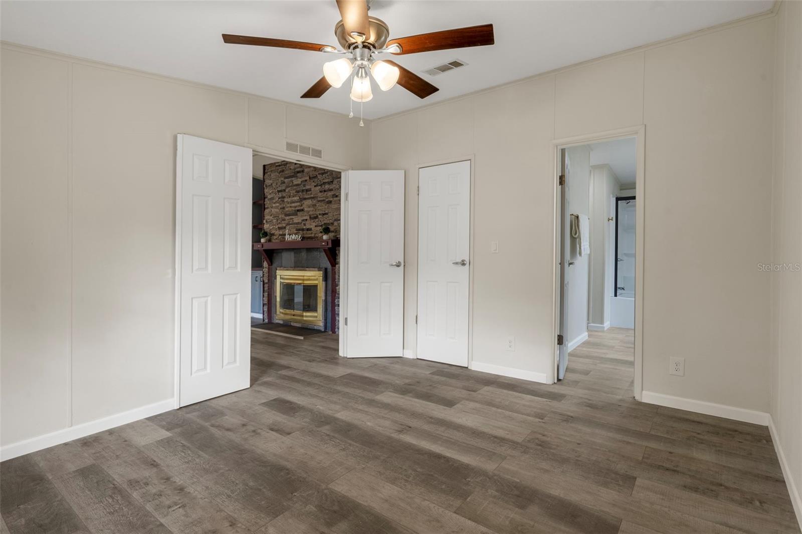 LEISURE HILLS SUB - Residential