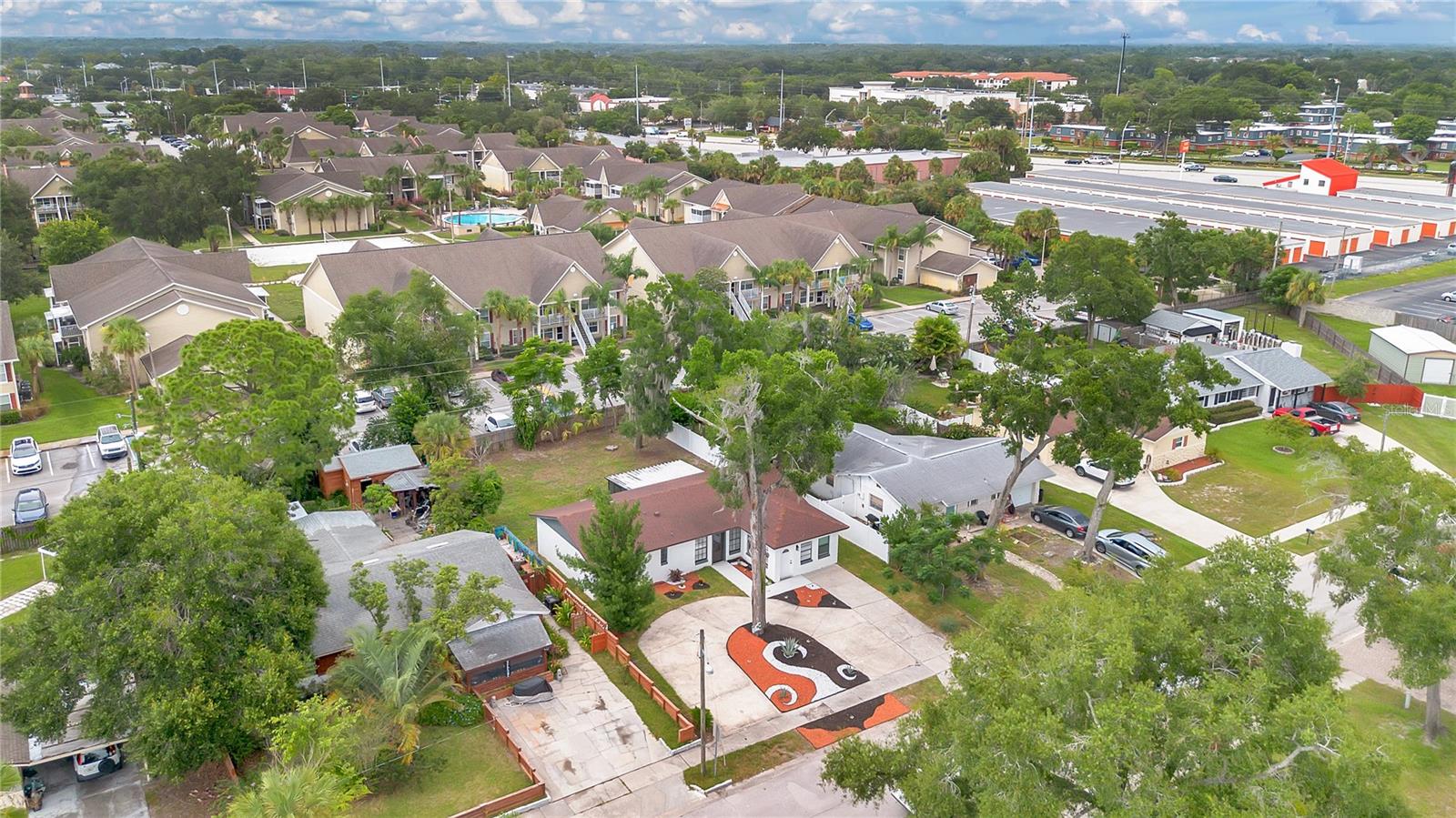 RIDGE HIGH 1ST ADD - Residential Lease