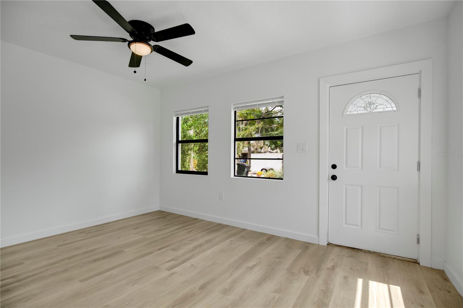 RIDGE HIGH 1ST ADD - Residential Lease