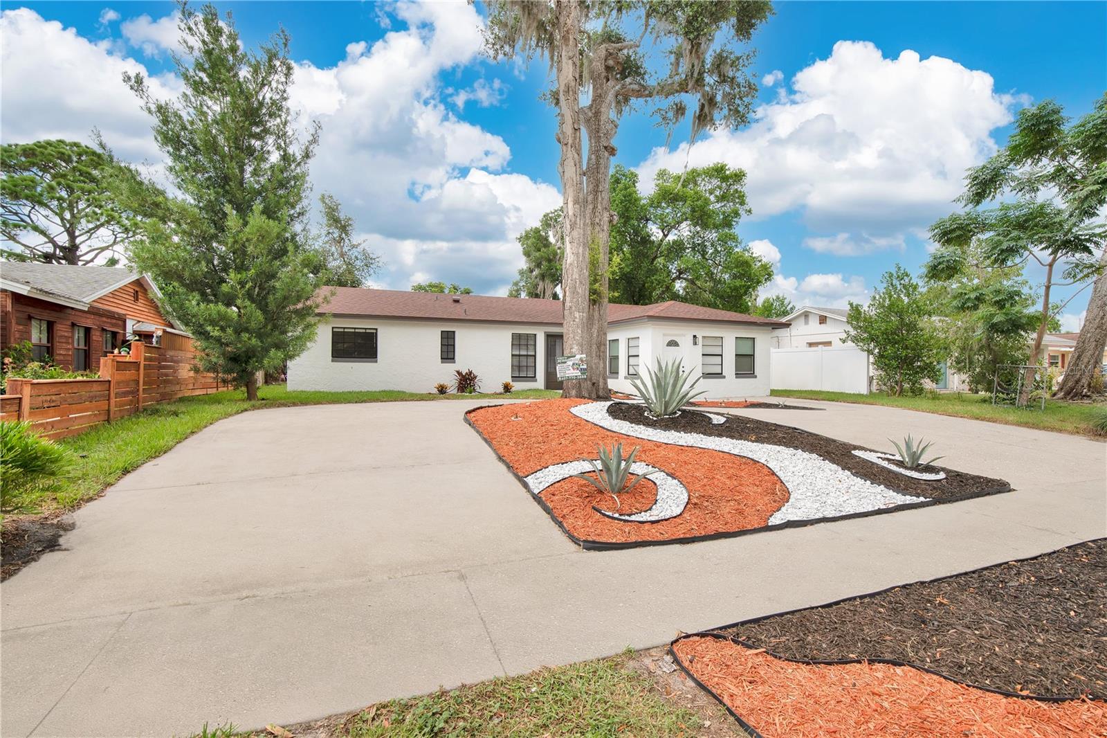 RIDGE HIGH 1ST ADD - Residential Lease