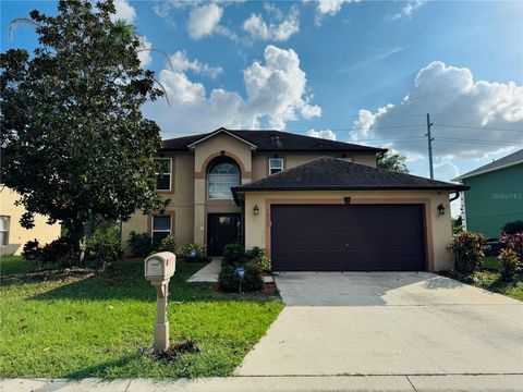 A home in WINTER HAVEN