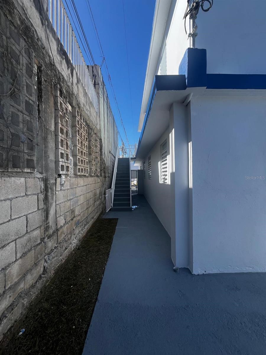 PUERTO NUEVO - Residential Income