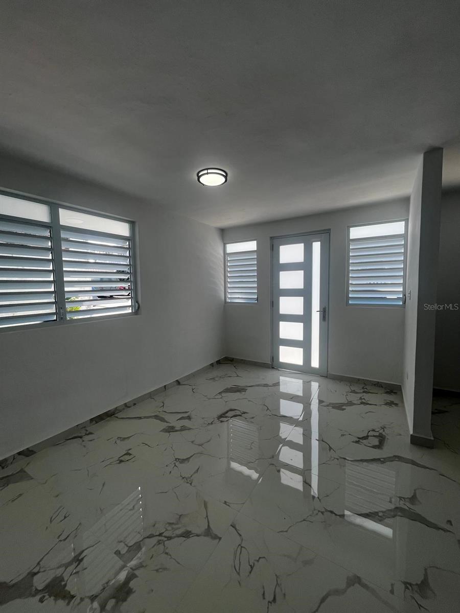 PUERTO NUEVO - Residential Income