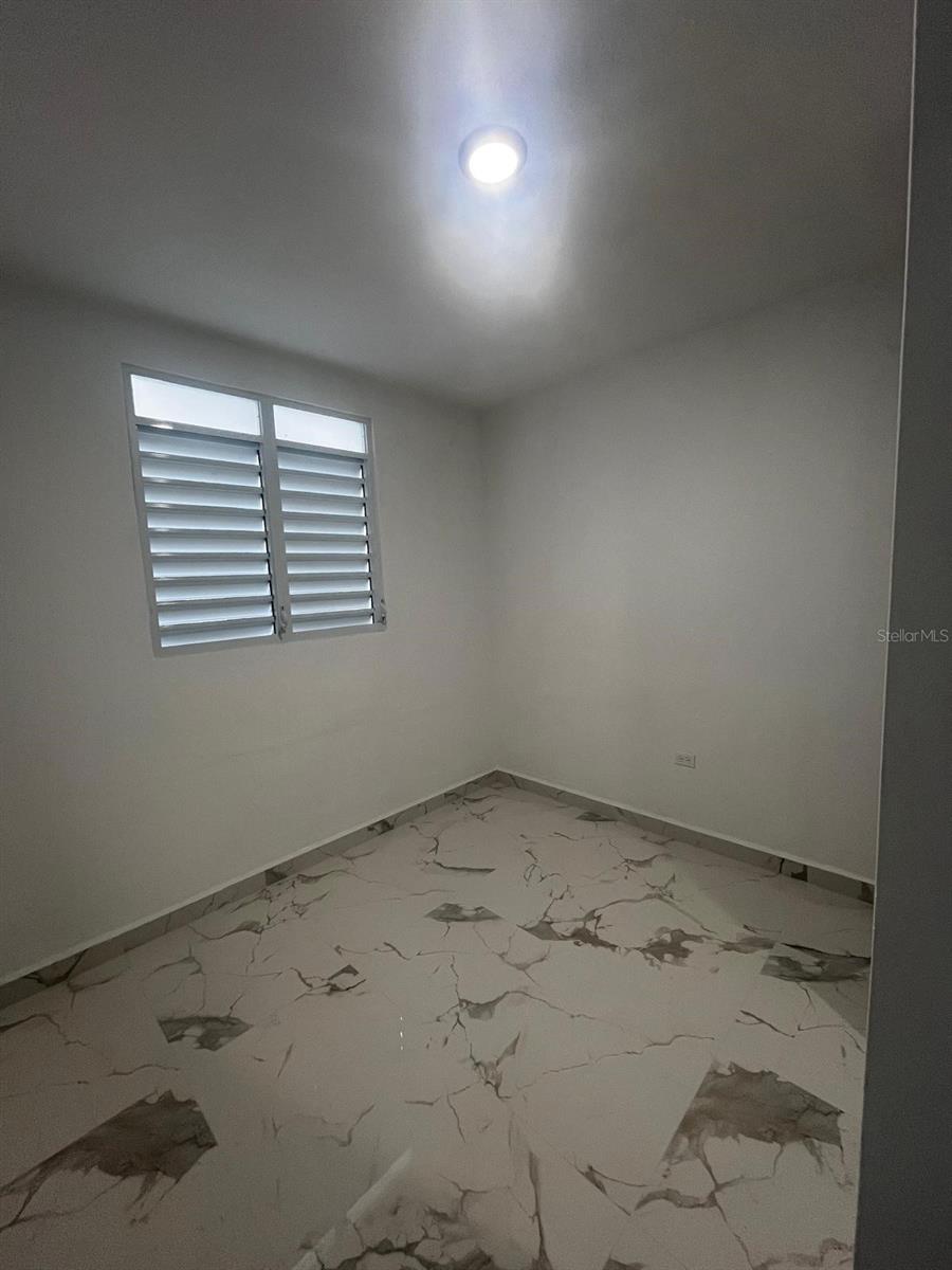 PUERTO NUEVO - Residential Income