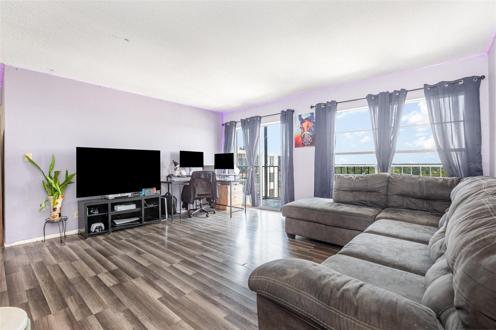 2901 26TH STREET W 815