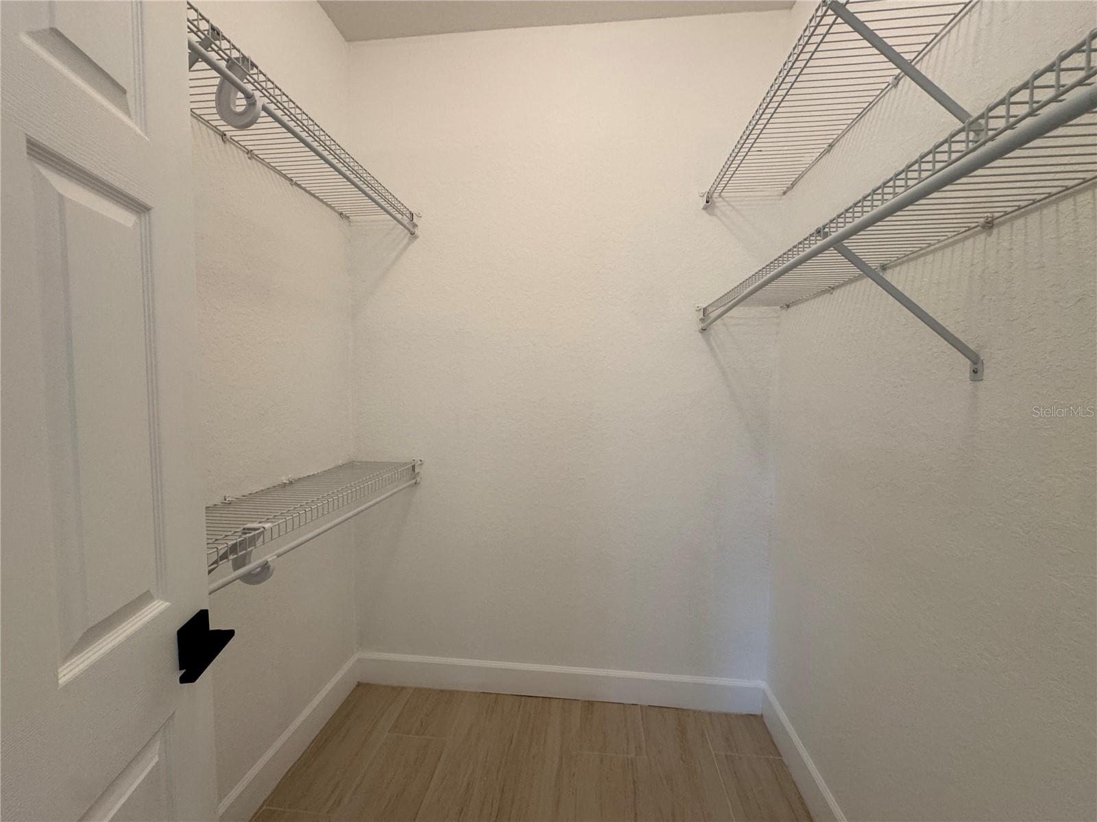 GOLDEN HILLS TURF & COUNTRY CLUB - Residential Lease