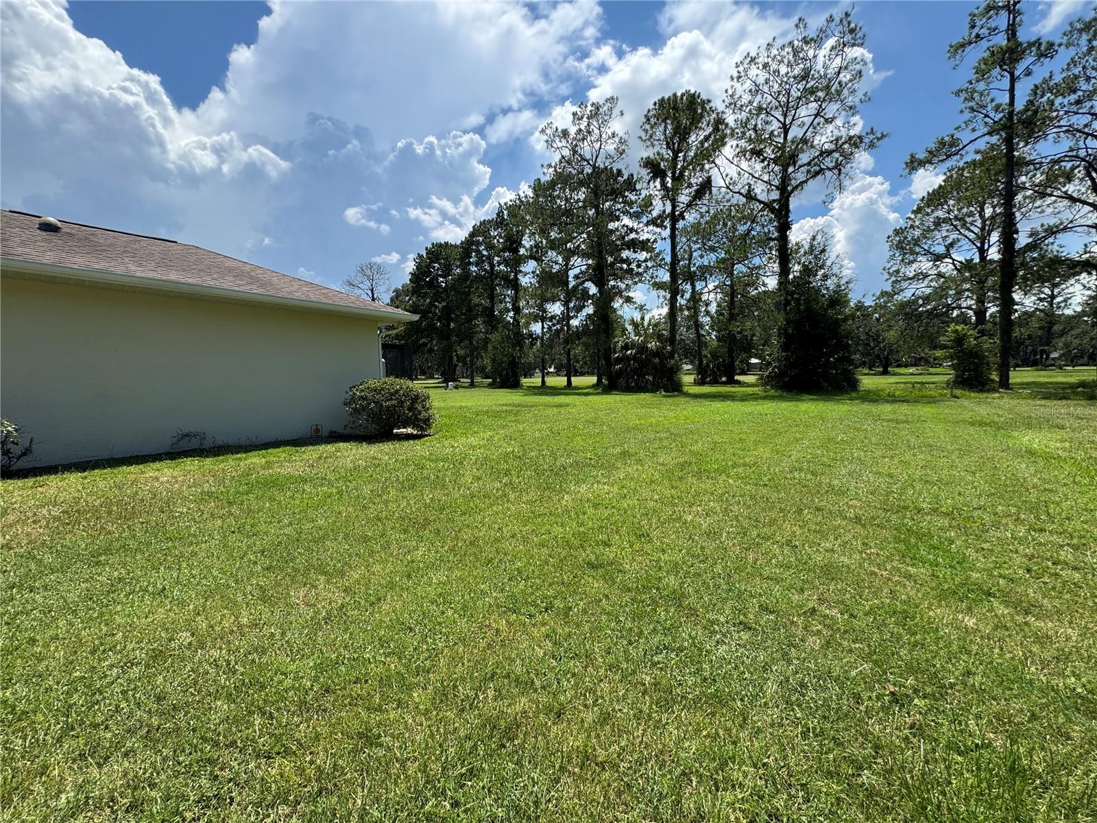 GOLDEN HILLS TURF & COUNTRY CLUB - Residential Lease