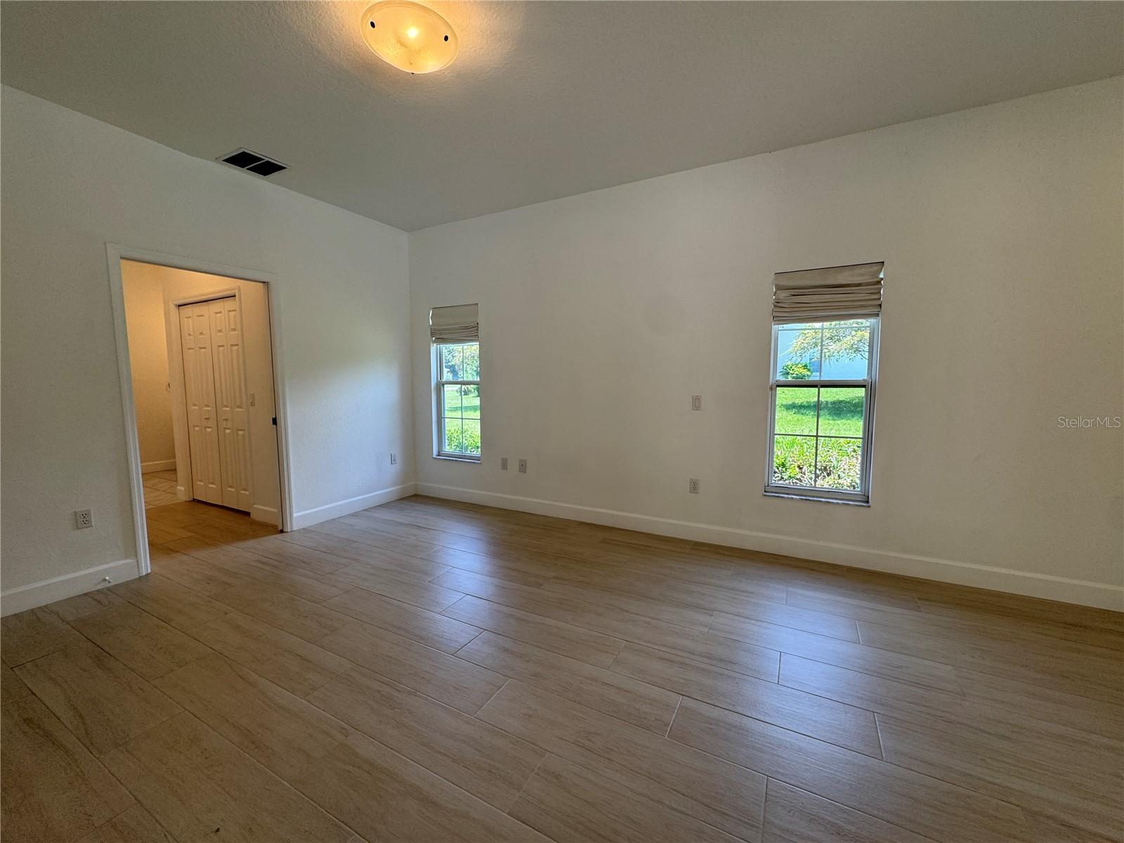 GOLDEN HILLS TURF & COUNTRY CLUB - Residential Lease