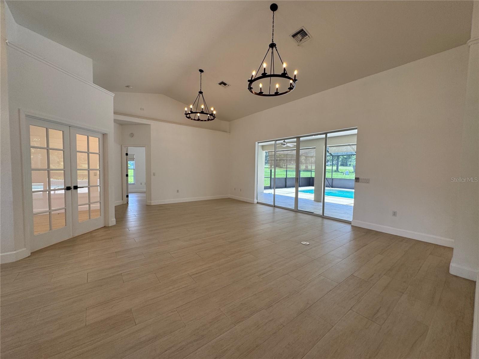 GOLDEN HILLS TURF & COUNTRY CLUB - Residential Lease