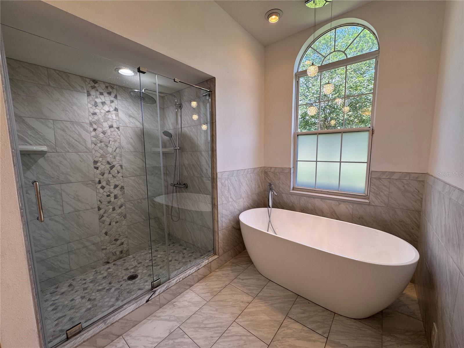 GOLDEN HILLS TURF & COUNTRY CLUB - Residential Lease