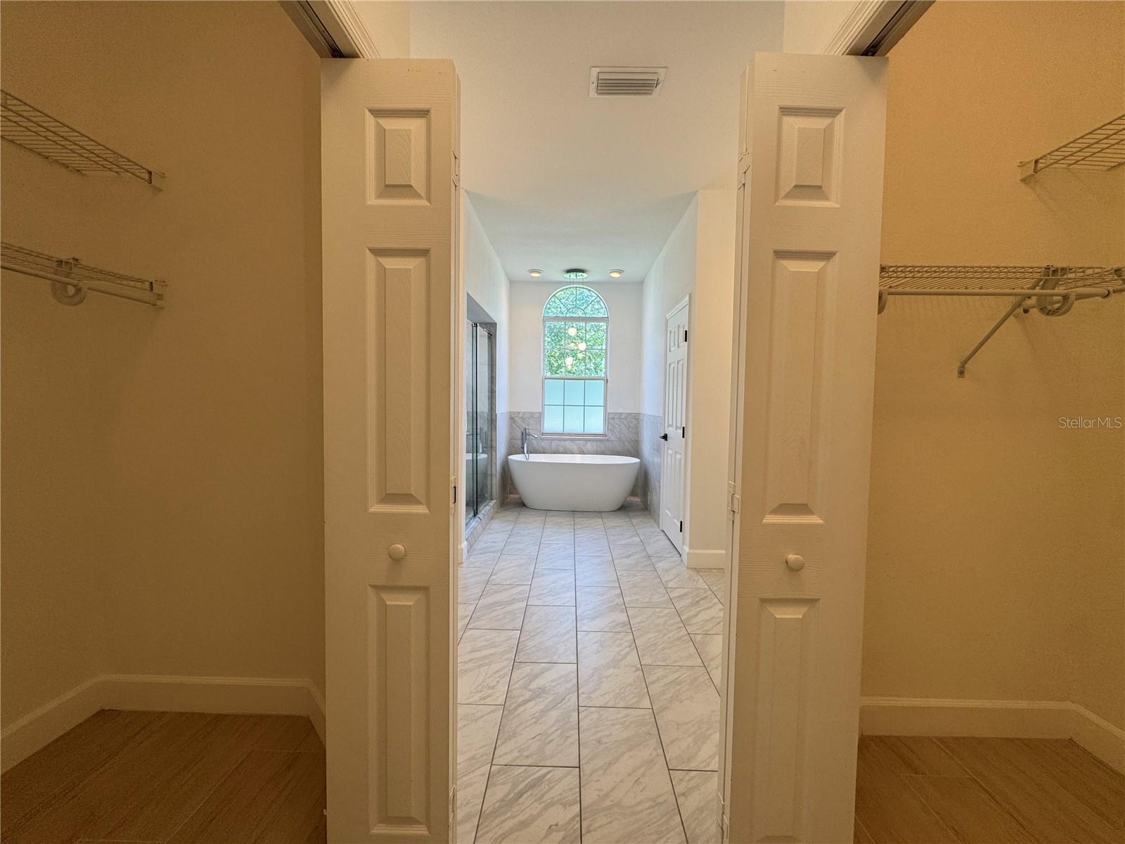 GOLDEN HILLS TURF & COUNTRY CLUB - Residential Lease