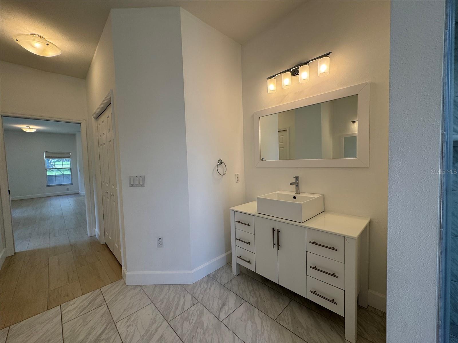 GOLDEN HILLS TURF & COUNTRY CLUB - Residential Lease