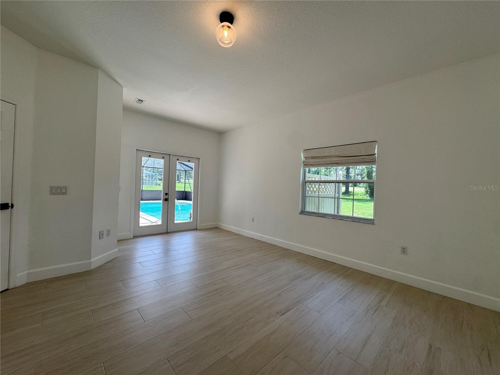 GOLDEN HILLS TURF & COUNTRY CLUB - Residential Lease