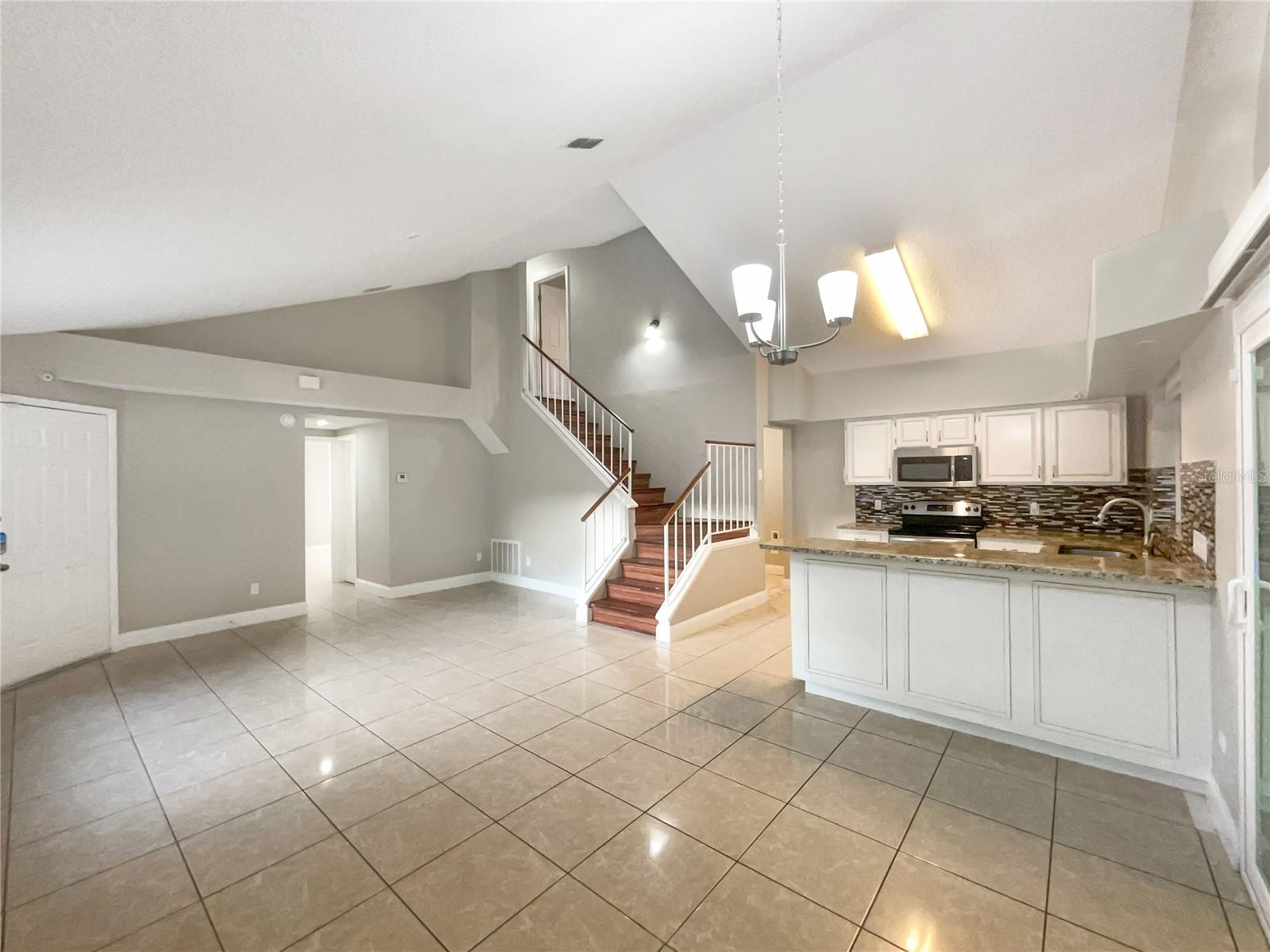 BAY POINTE PH 02 - Residential