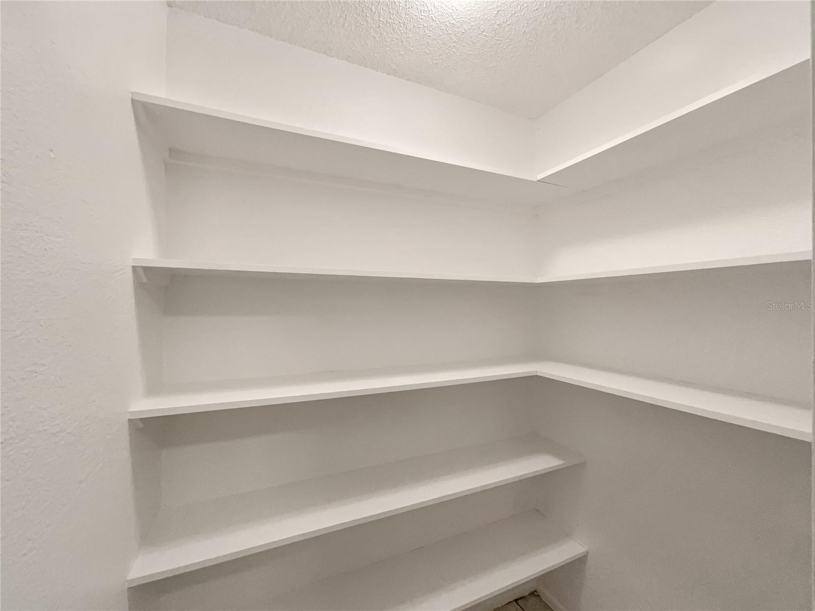 BAY POINTE PH 02 - Residential