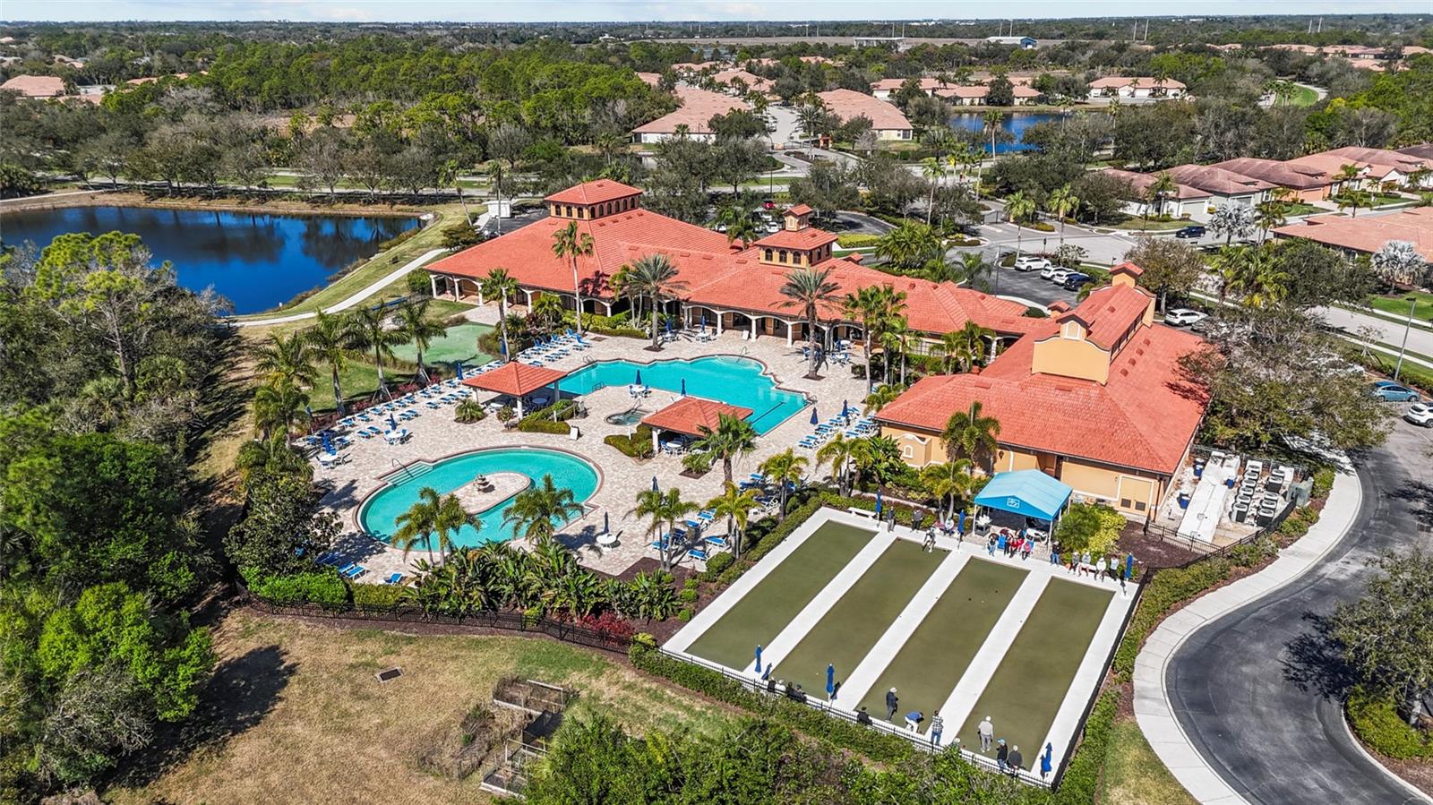 VENETIAN FALLS PH 2 - Residential