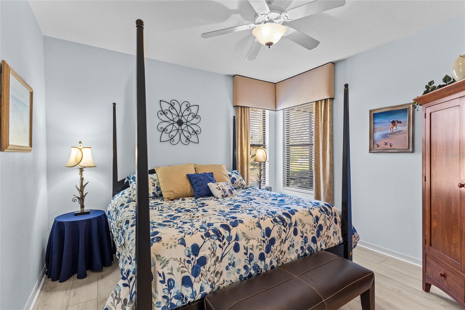 VENETIAN FALLS PH 2 - Residential