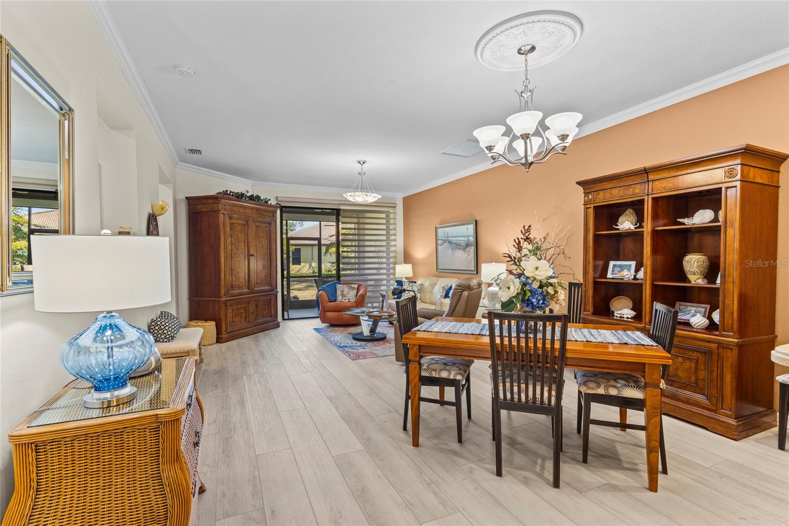 VENETIAN FALLS PH 2 - Residential