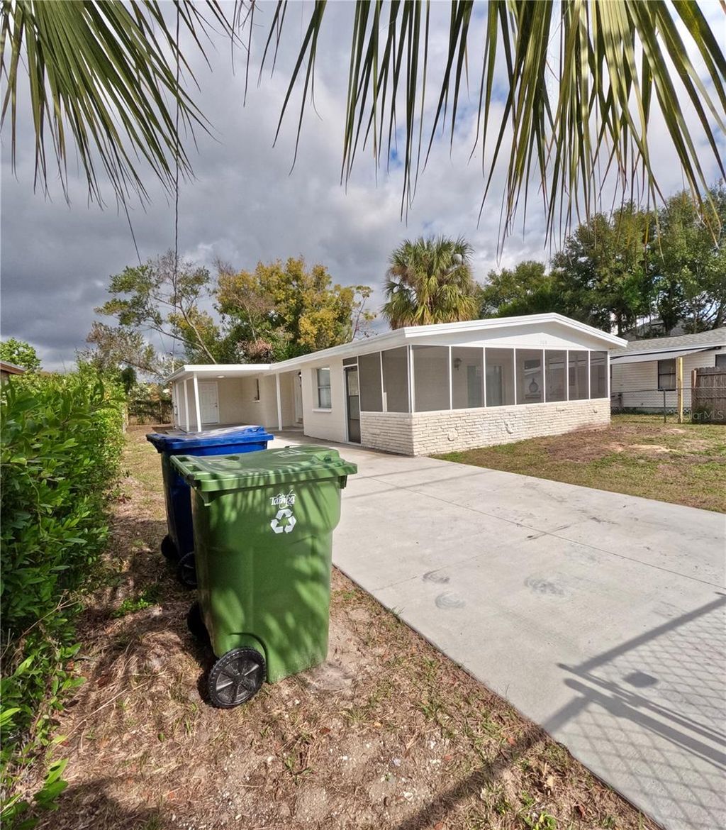 Photo of 3618 E Shadowlawn Avenue, Tampa, FL 33610 (MLS # TB8462209)