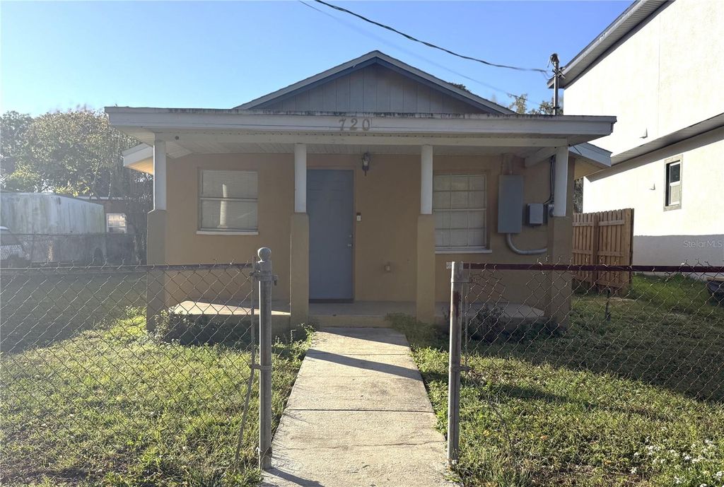 Photo of 720 W 12th Street, Lakeland, FL 33805 (MLS # TB8458725)