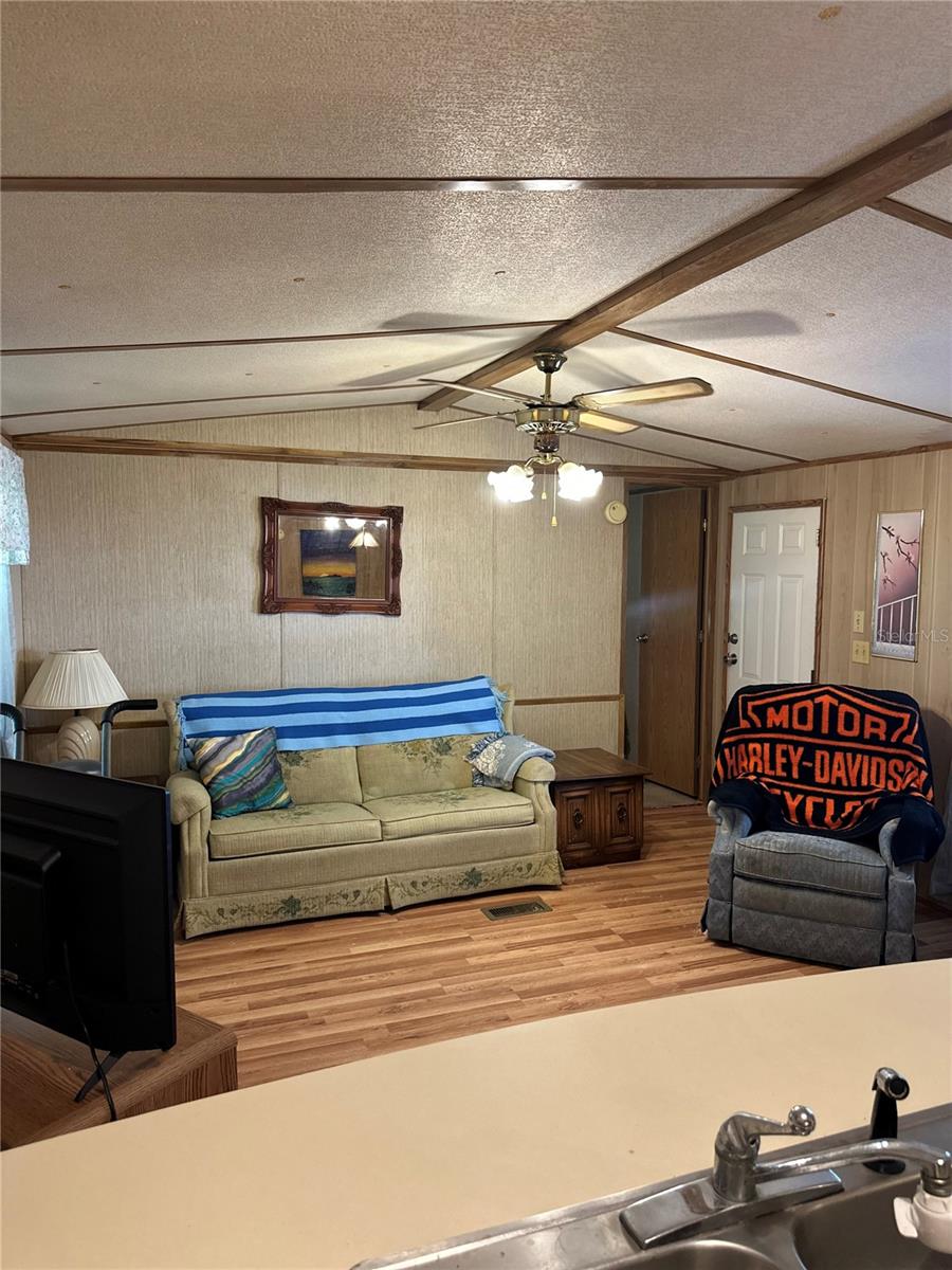 SILVER MDWS NORTH - Residential