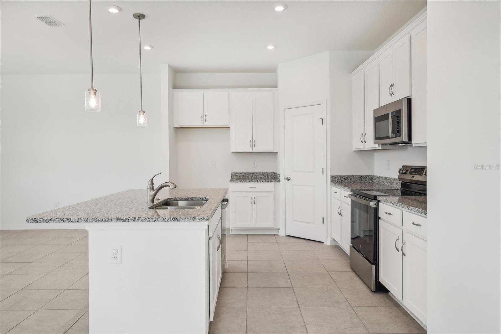 WYNNSTONE - Residential